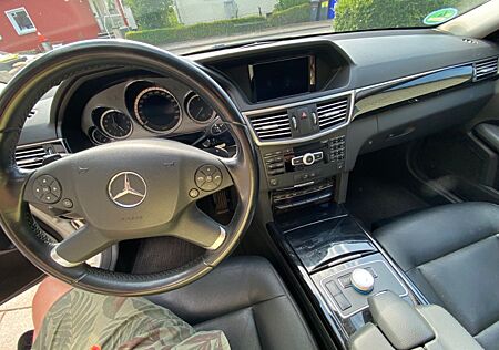 Mercedes-Benz E 350 CDI T BlueEFFICIENCY AVANTGARDE AVANTGARDE