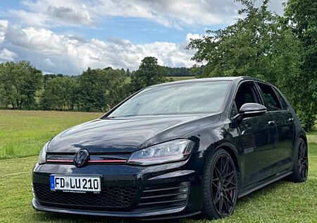 VW Golf Volkswagen 2.0 TSI BMT GTI GTI
