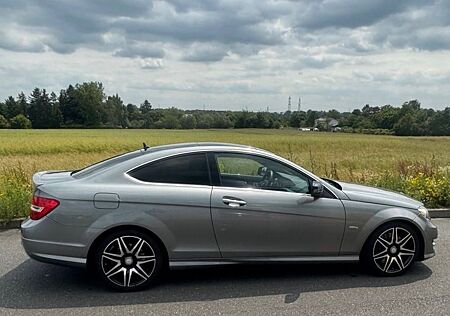 Mercedes-Benz C 250 CDI Sport Coupé Autom. Sport