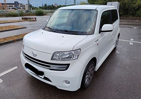 Daihatsu Materia 1.5 mit AHK, 8x bereift