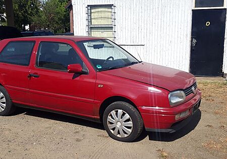 VW Golf Volkswagen 3 1,8L CL-HU neu-gepflegt/sauber-wenig Km !