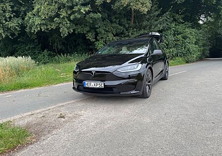Tesla Model X Plaid gepflegte 1020PS