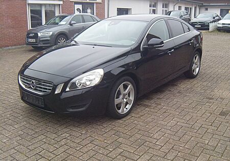 Volvo S60 Lim. Momentum DRIVe+Navi+SHZ