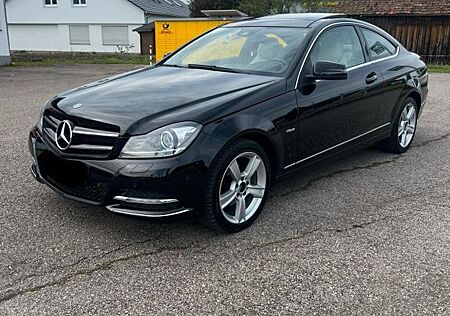 Mercedes-Benz C 180 BlueEFFICIENCY Coupé - Top-Ausstattung