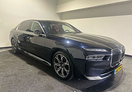 BMW i7 xDrive60 Privilege Edition 106 kWh | Bowers &