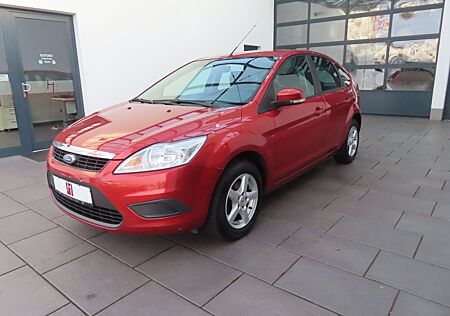 Ford Focus 1.6 Style 8-fach/Scheibe heizbar/Klima
