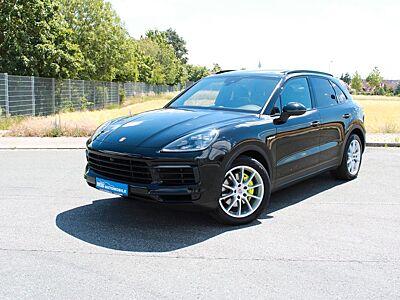 Porsche Cayenne E-Hybrid Pano Matrix Approved-01/28 8-Fa