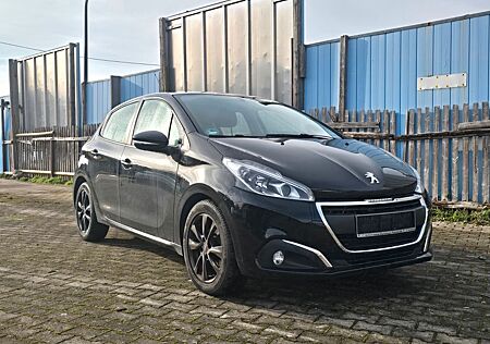 Peugeot 208 PureTech 1.2 *Parksensoren*Tempomat*BT*