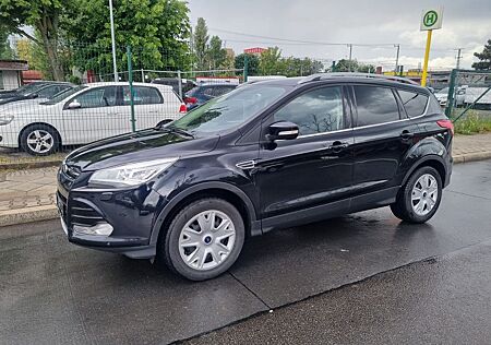 Ford Kuga Titanium 1,5 Euro 5! Wenig Km!