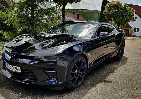 Chevrolet Camaro gebraucht kaufen Chevrolet Camaro 6.2 V8, EU-Model und Klappenabgasanlage