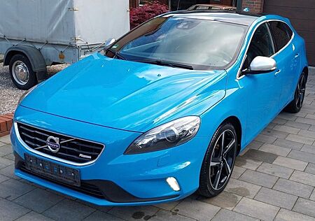 Volvo V40 D3 R-Design Navi Bi-Xenon Pano Kamera LM18