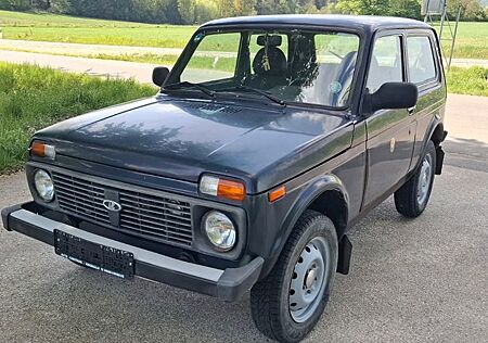 Lada Niva 1.7 4x4 ABS TÜV bis Avg/26