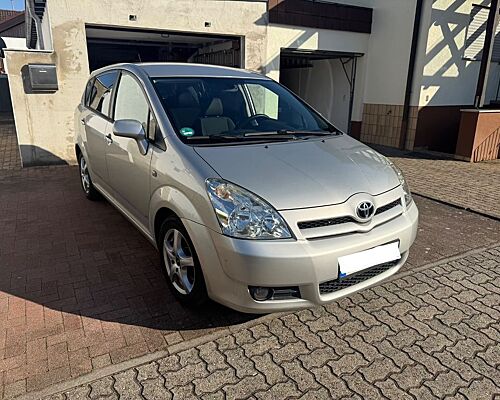 Toyota Corolla Verso | 7-Sitzer