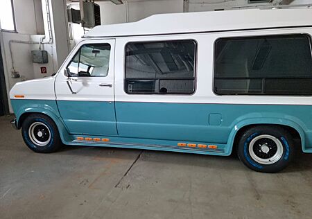 Ford Econoline E150