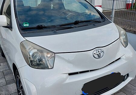 Toyota iQ + 1,0-l-VVT-i Multidrive +