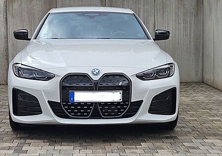 BMW i4 eDrive40 M Sport AHK, DAP, HuD, HK, Park+