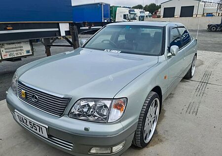 Lexus LS 400 4.0 V8 Auto -