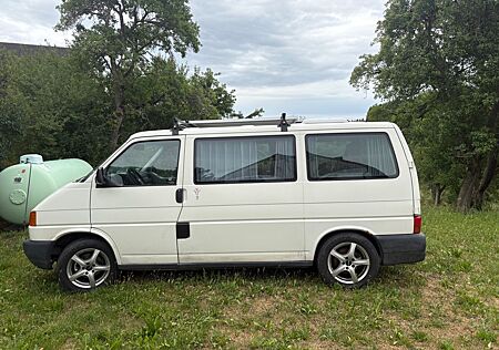 VW T4 Volkswagen 2.5 Benziner - Camperausbau - TÜV neu