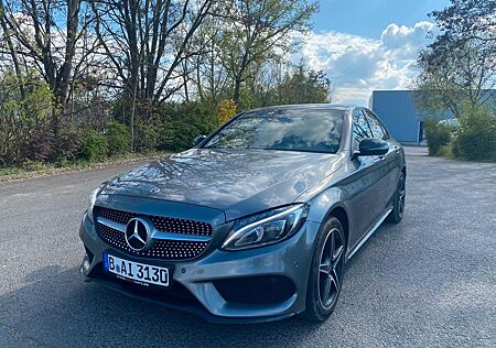 Mercedes-Benz C 220 d 4MATIC AMG-Line