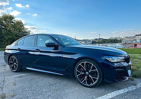 BMW 550 M550i xDrive A -