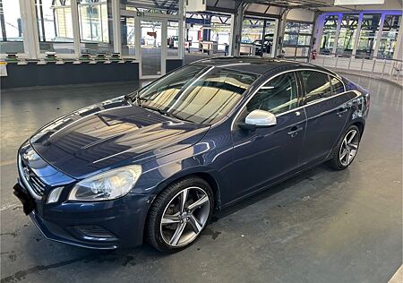 Volvo S60 D3 Geartronic RDesign RDesign