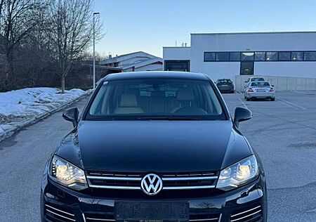 VW Touareg Volkswagen 3.0 V6 TDI Tiptronic BlueMotion Tech...