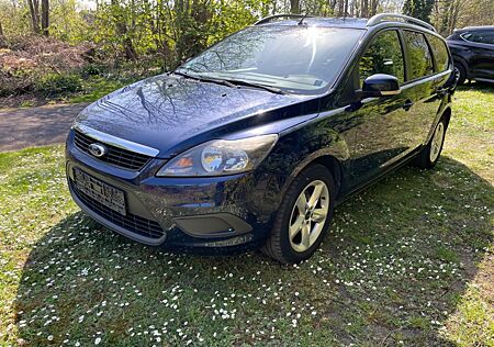 Ford Focus 1,6 Ti-VCT Ghia Turnier Ghia