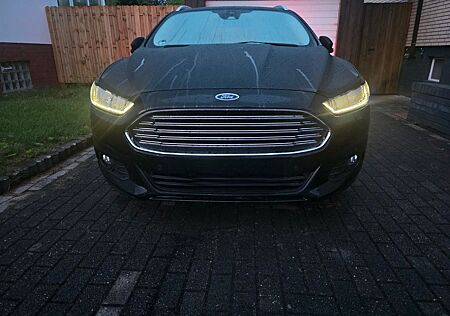 Ford Mondeo 1,5 EcoBoost Turnier mit LED und Garantie