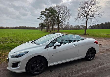 Peugeot 308 CC Roland Garros 155 THP Automatik Rolan...