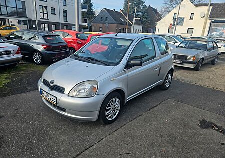 Toyota Yaris 1.3 Linea Sol auto