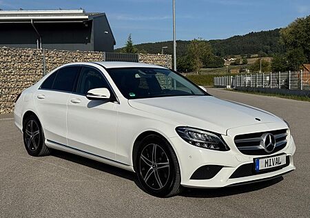 Mercedes-Benz C 180 C180 Avantgarde/LED/Navi/Tempomat/El.Sitze/1Hand