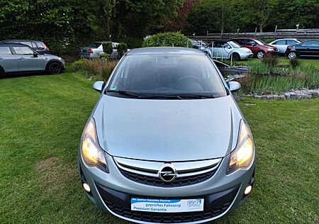 Opel Corsa D Energy/KLIMA/ÖL-TÜV&ALLWETTERREIFEN NEU