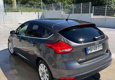 Ford Focus 1,0 EcoBoost 92kW Titanium Titanium