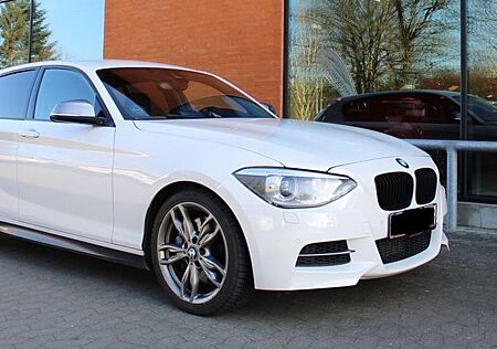 BMW M135 Baureihe 1 Lim. 5-trg. i xDrive