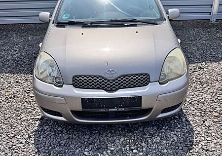 Toyota Yaris 1.4 D-4D Sol