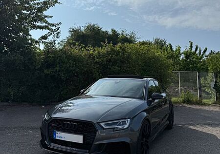 Audi RS3 2.5 TFSI S tronic quattro -
