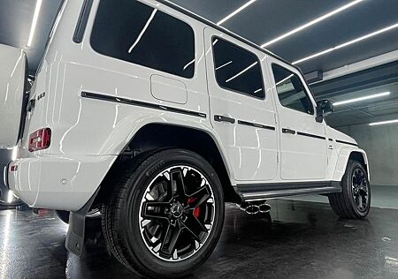 Mercedes-Benz G 63 AMG Mercedes-AMG G 63 Mercedes-AMG