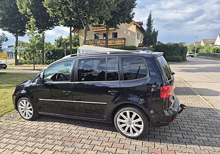 VW Touran Volkswagen 2.0 TDI 130kW DSG Highline Highline