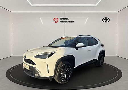 Toyota Yaris Cross Hybrid AWD-i Adventure Winterräder A