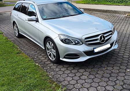 Mercedes-Benz E 250 CDI 4MATIC T AVANTGARDE Autom. AVANTGARDE