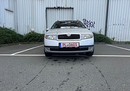 Skoda Fabia Fabia1.4 Combi Elegance*S*heizung Klima