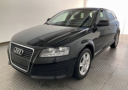 Audi A3 Sportback 1.6 Attraction Klima ALU Rent. 1Hd