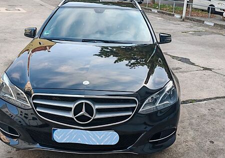 Mercedes-Benz E 220 E 220d T AVANTGARDE Autom. AVANTGARDE