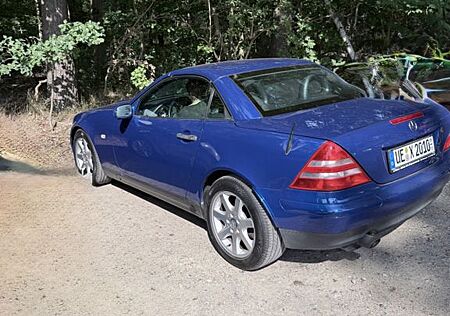 Mercedes-Benz SLK 200 -