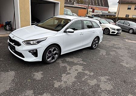 Kia Cee'd gebraucht kaufen Kia Cee'd / Ceed Sportswagon Spirit*NAVI*AUTOMATIK*