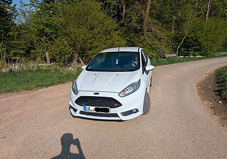 Ford Fiesta 1,6 EcoBoost ST Leder-Sport-Paket ST ...