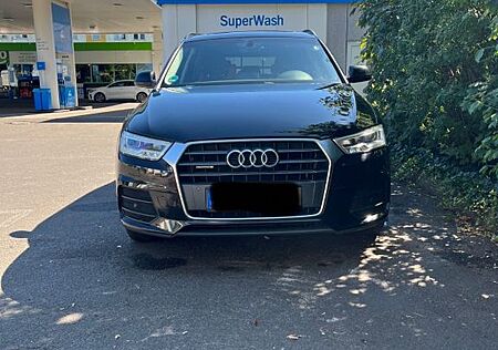 Audi Q3 2.0 TDI S tronic quattro -