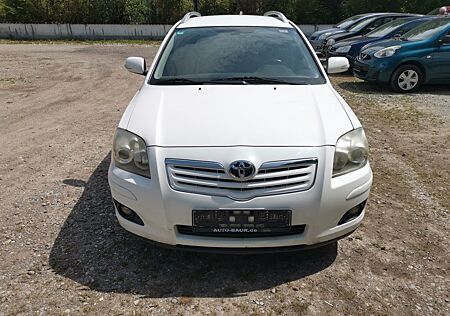 Toyota Avensis Combi Travel 2.0-l-D-4D