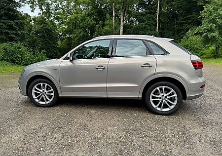 Audi Q3 2.0 TFSI S tronic quattro -