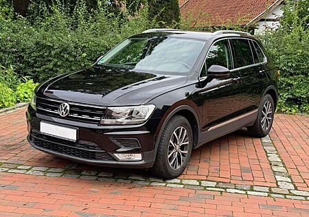 VW Tiguan Volkswagen 2.0 TDI SCR ACC AHK Carplay DAB Navi
